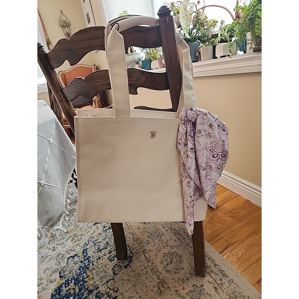 VS Victoria's Secret Beige Tote Bag Floral Embroidered W Scarf Zipper Purse